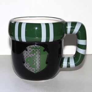Harry Potter coffee tea mug Slytherin Half Moon Bay 12 oz black snake green